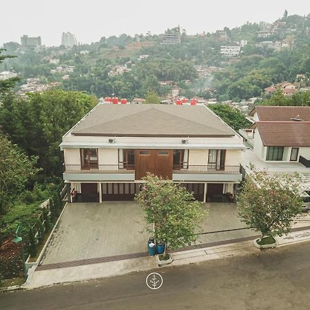 Anindya Hill View Villa 7 Bedrooms With A Private Swimming Pool Bandung Exterior foto
