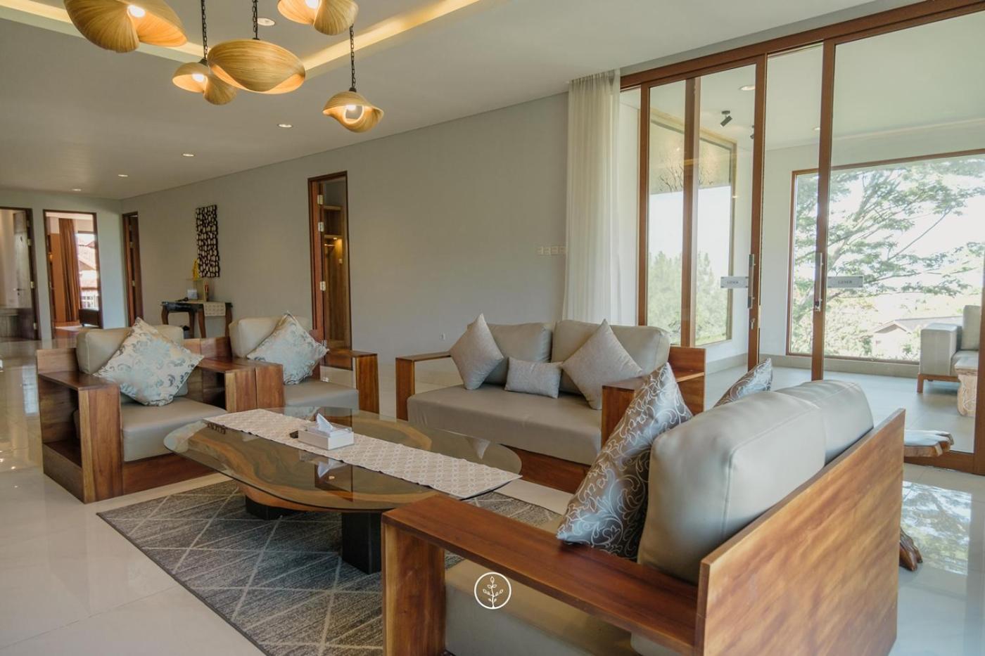 Anindya Hill View Villa 7 Bedrooms With A Private Swimming Pool Bandung Exterior foto